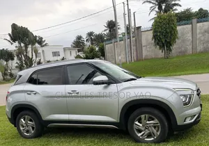 Hyundai Creta 2022 Gris