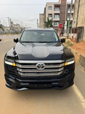 Toyota Land Cruiser 2024 Noir