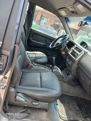 Mitsubishi L200 Club Cab 2.5 136hp 4WD 2005 Vert