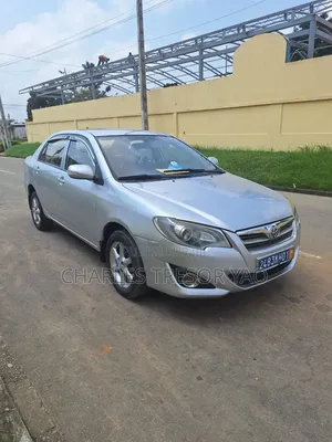Toyota Corolla L 4dr Sedan (1.8L 4cyl 4A) 2015 Gris