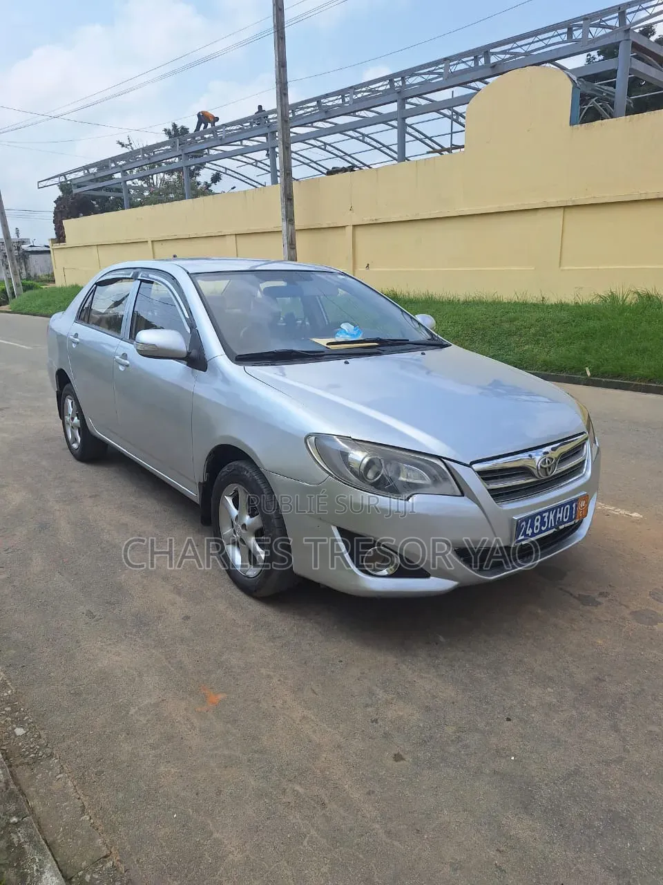 Toyota Corolla L 4dr Sedan (1.8L 4cyl 4A) 2015 Gris