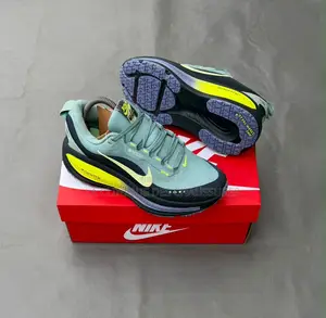 Nike Vomero 18 Gore Tex