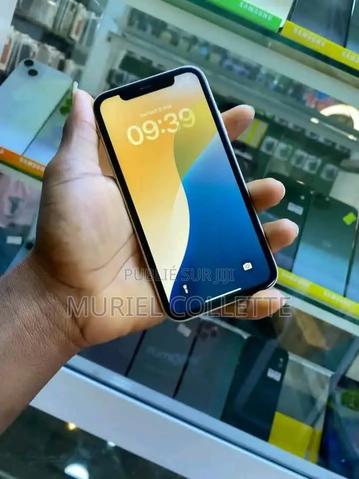 Nouveau Apple iPhone XR 64 GB Jaune