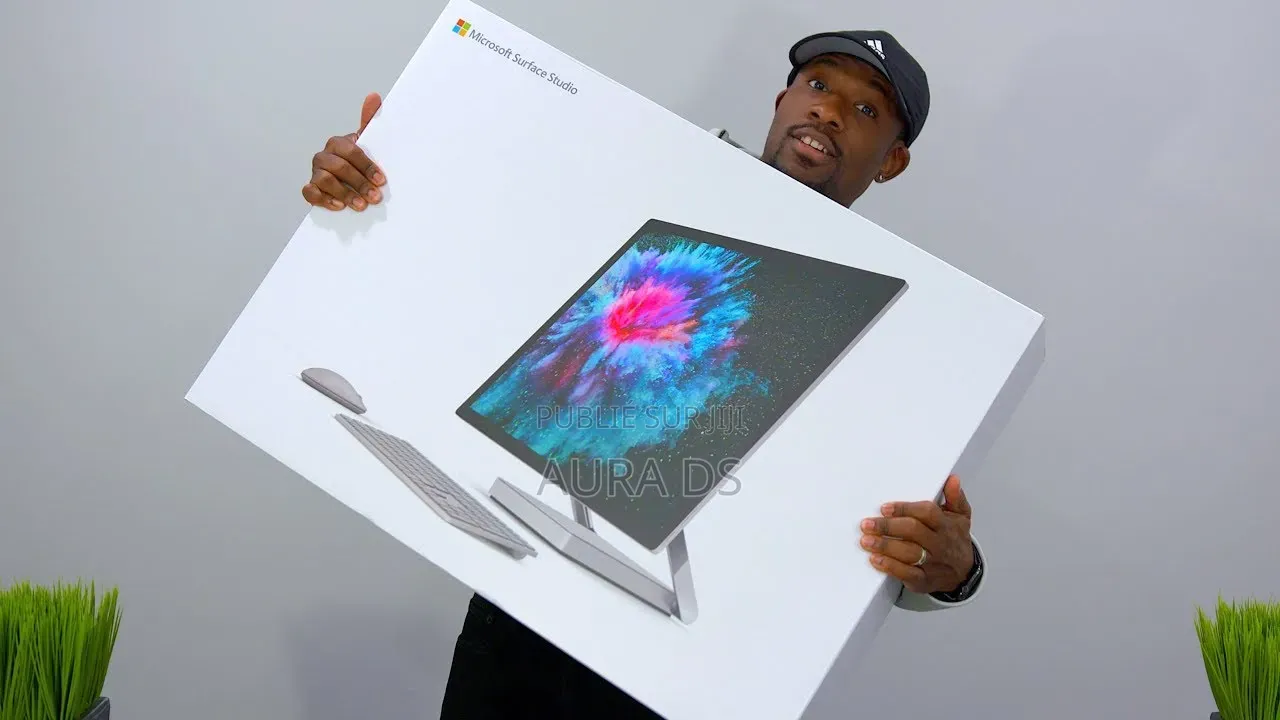 Nouveau Microsoft Surface Studio 2 32GB Intel Core i7 SSD 2T