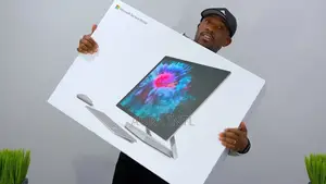 Nouveau Microsoft Surface Studio 2 32GB Intel Core i7 SSD 2T