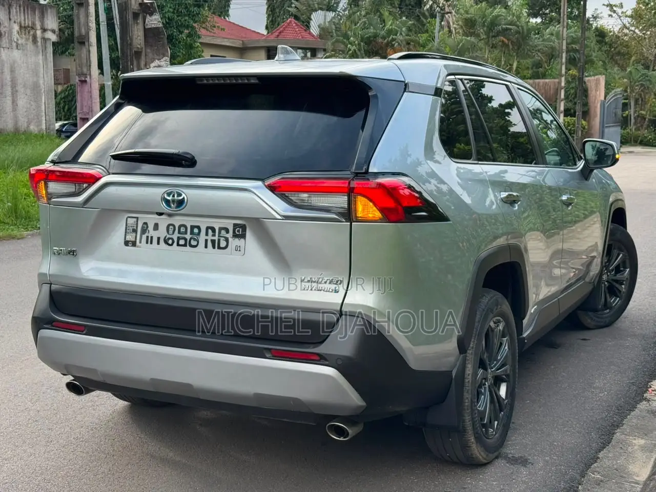 Toyota RAV4 2023 Gris