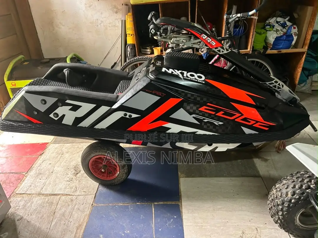 En VENTE Jetski À Bras Année 2016-2017