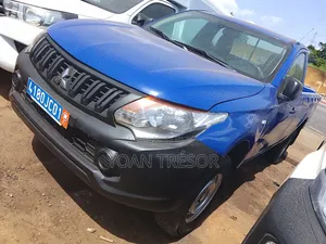 Mitsubishi L200 2017 Bleu