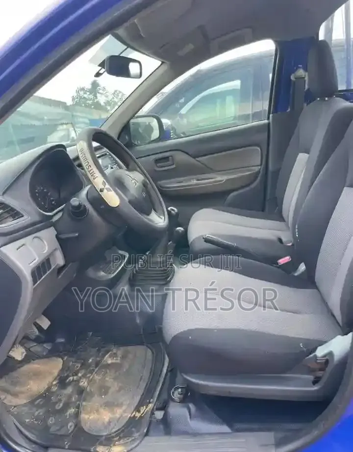 Mitsubishi L200 2017 Bleu