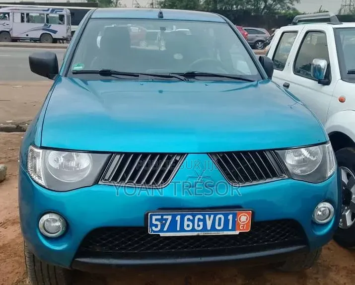 Mitsubishi L200 2012 Turquoise