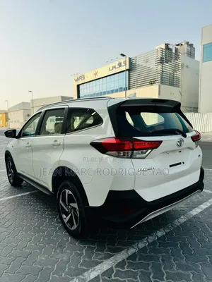Toyota Rush 2020 Blanc cassé