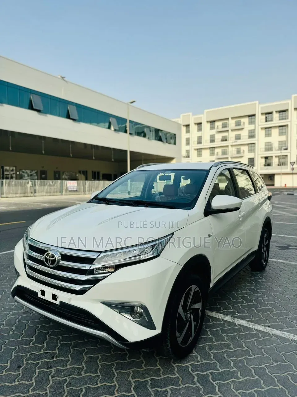 Toyota Rush 2020 Blanc cassé
