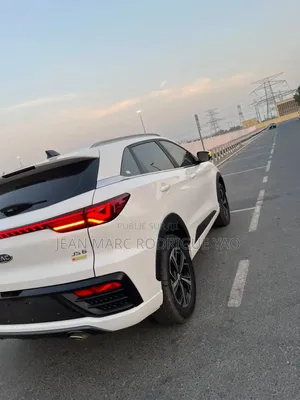 JAC JS4 2024 Blanc cassé