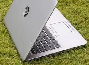 Ordinateur portable HP EliteBook 840 G3 8GB Intel Core i5 SSD 256GB