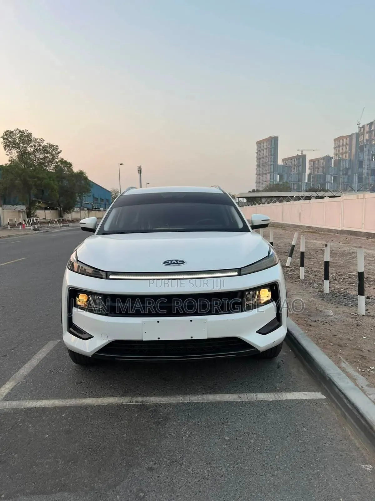 JAC JS4 2024 Blanc cassé