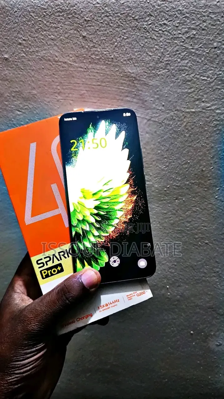 Nouveau Tecno Spark 40 Pro+ 256 GB Autre