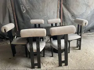 Table À Manger Et Chaises