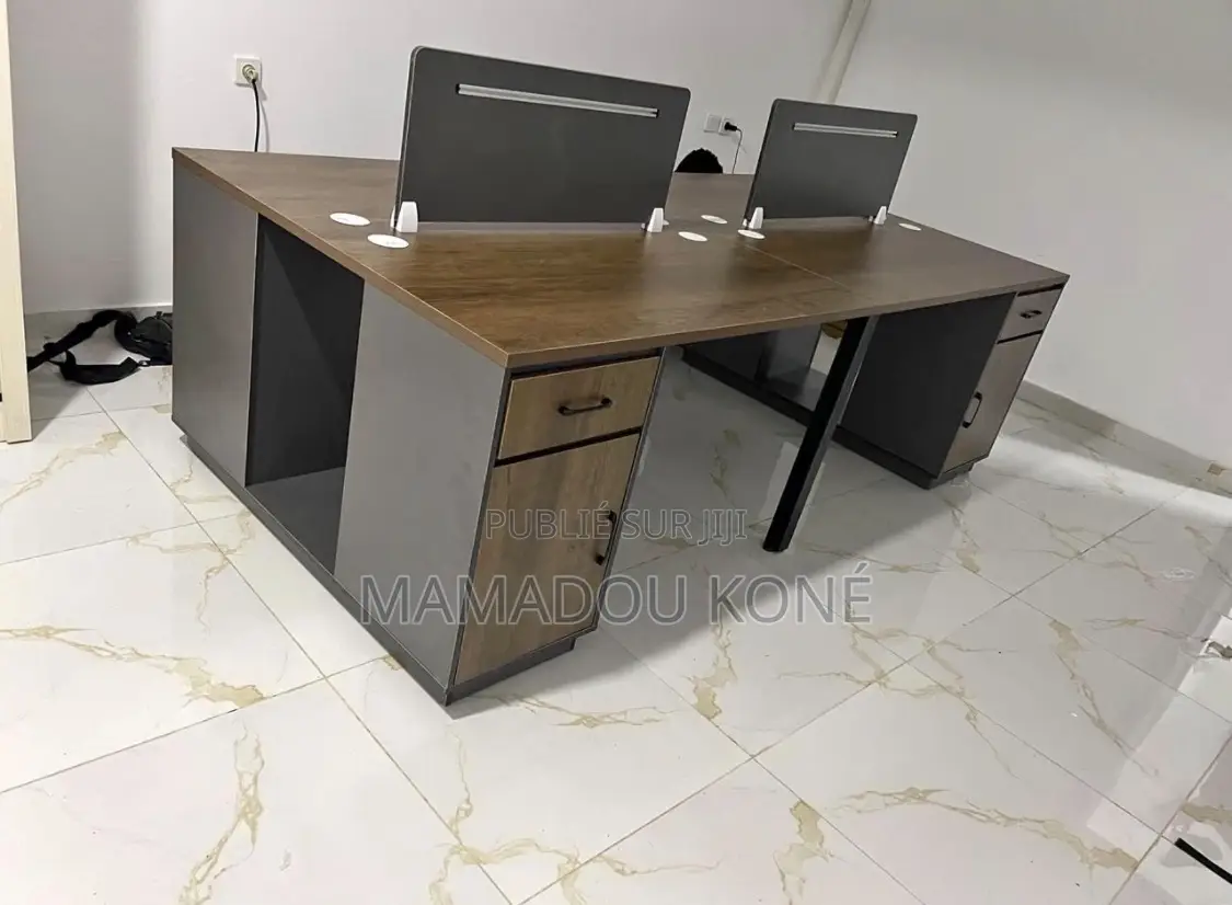 Table De Bureaux