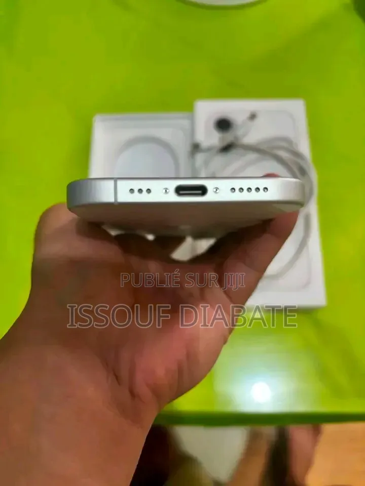 Nouveau Apple iPhone 13 512 GB Autre
