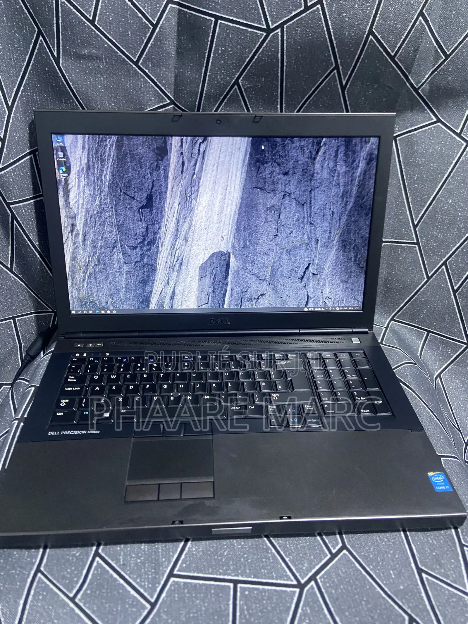 Dell Precision M6800 24GB Intel Core i7 SSHD (Hybrid) 1T
