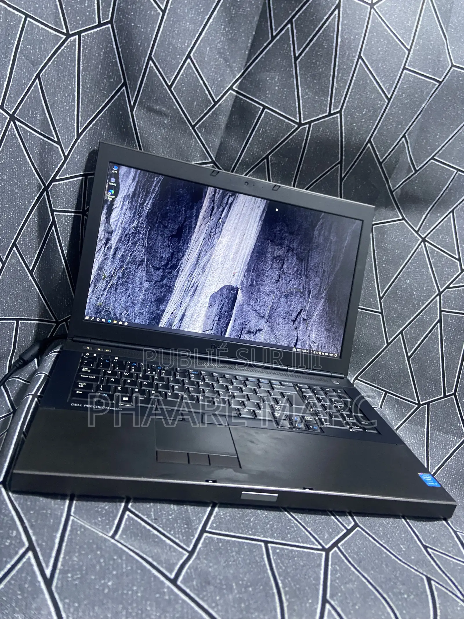 Dell Precision M6800 24GB Intel Core i7 SSHD (Hybrid) 1T