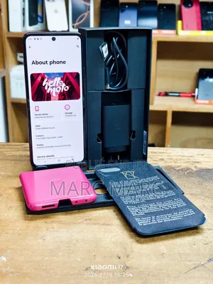 Nouveau Motorola Razr 50 Ultra 512 GB Vert