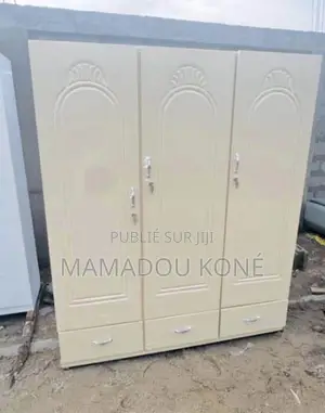 Les Meubles De Maison Sont Toujours Disponible Avec Bon Prix