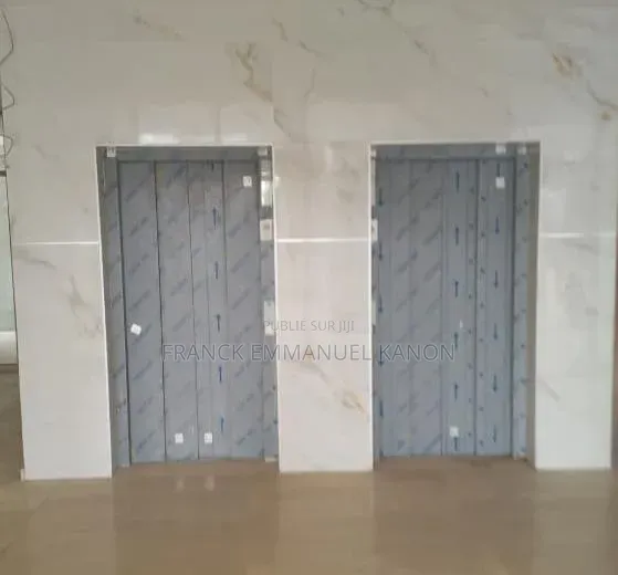 Meublé 3chbre Appartement dans Appartement Ideal, Marcory à Louer