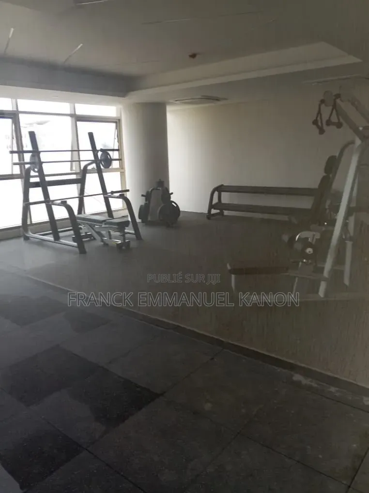 Meublé 3chbre Appartement dans Appartement Ideal, Marcory à Louer