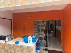 2chbre Villa dans La Terre Immobilière, Cocody à Vendre