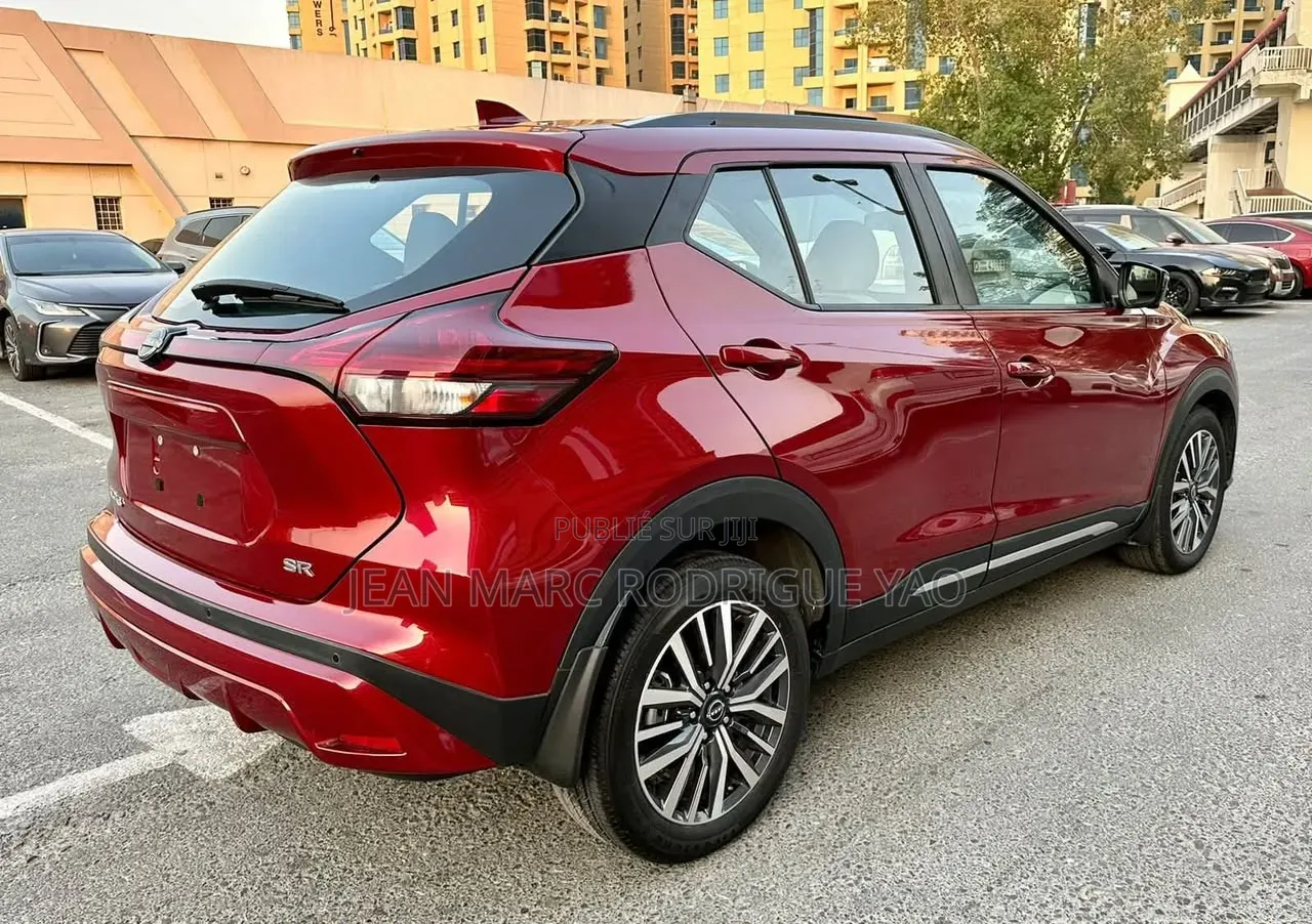 Nissan Kicks 2023 Bordeaux