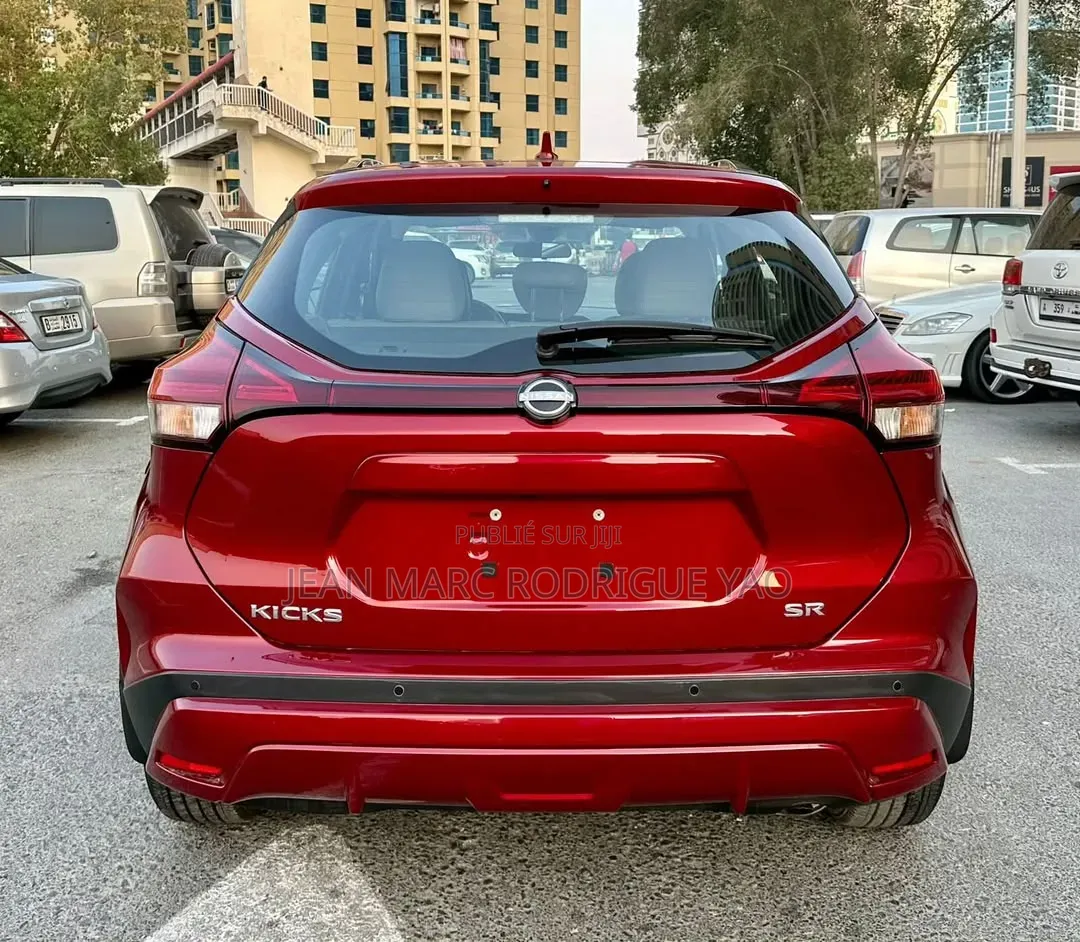 Nissan Kicks 2023 Bordeaux
