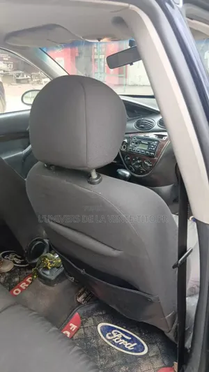 Ford Focus Clipper 2001 Bleu