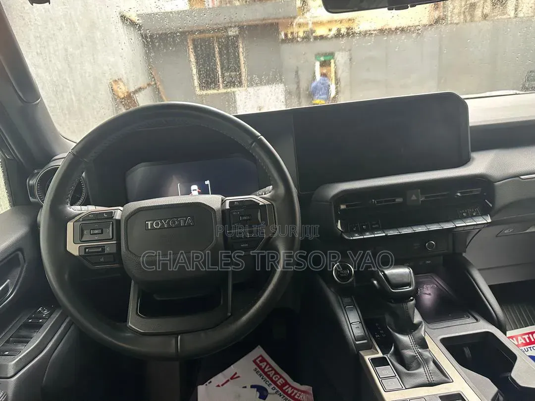 Toyota Land Cruiser Prado 2025 Noir