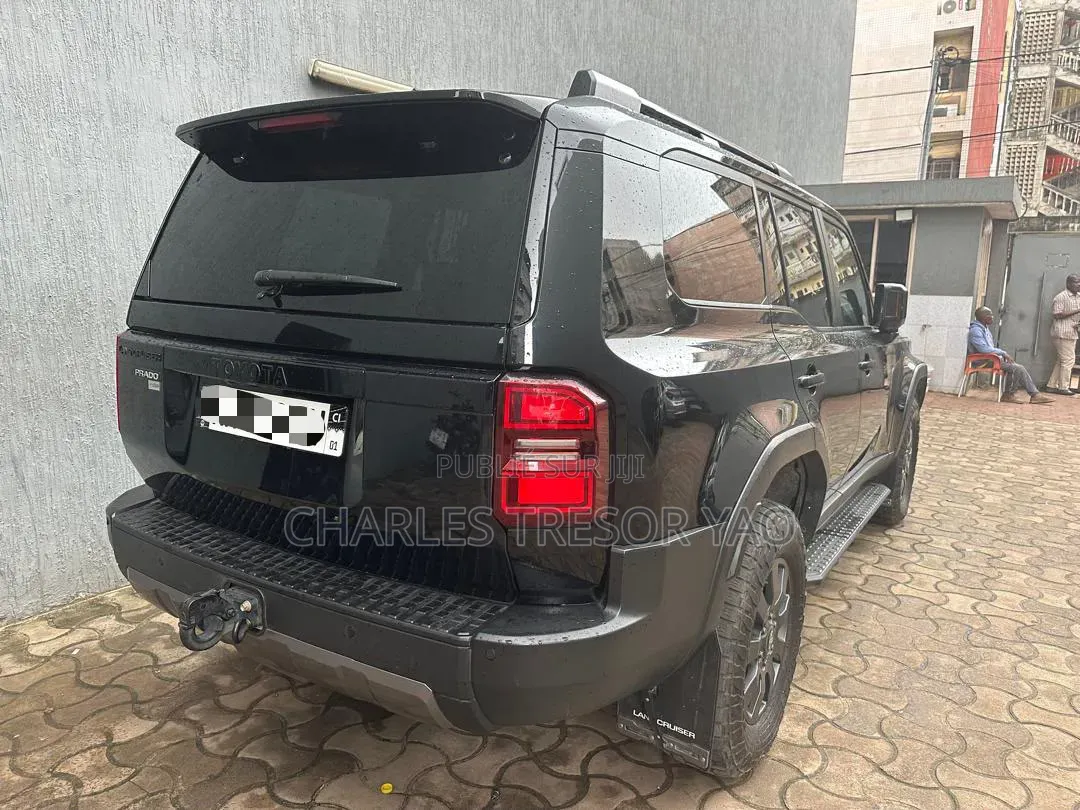 Toyota Land Cruiser Prado 2025 Noir