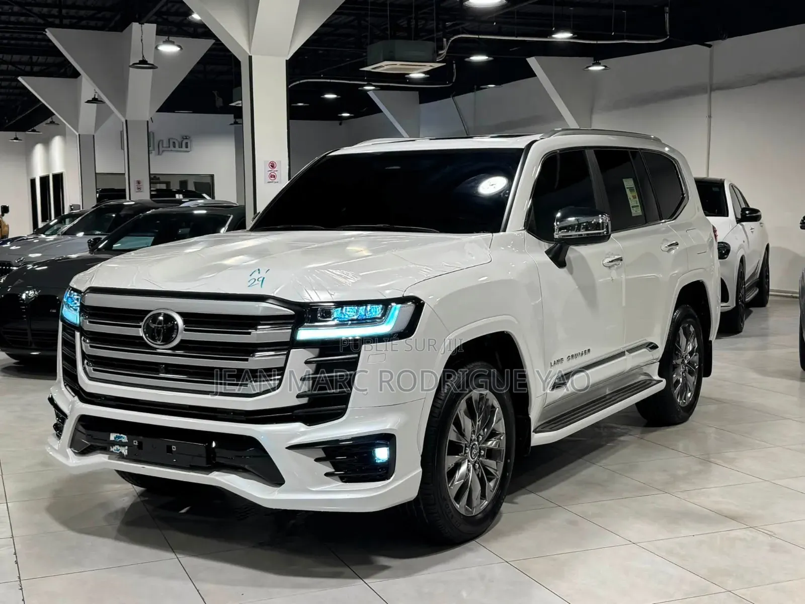 Nouveau Toyota Land Cruiser 2026 Blanc cassé