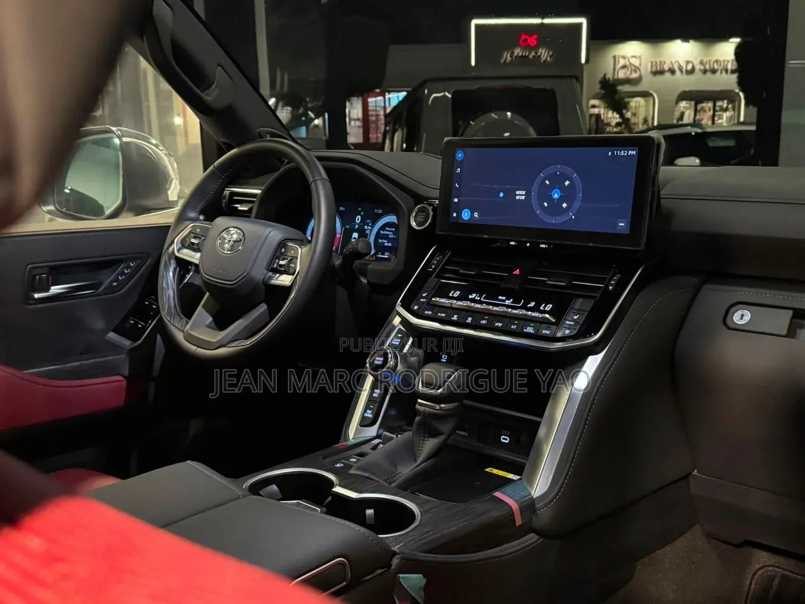 Nouveau Toyota Land Cruiser 2026 Blanc cassé