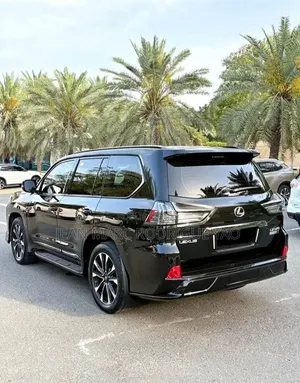 Lexus LX 2021 Noir