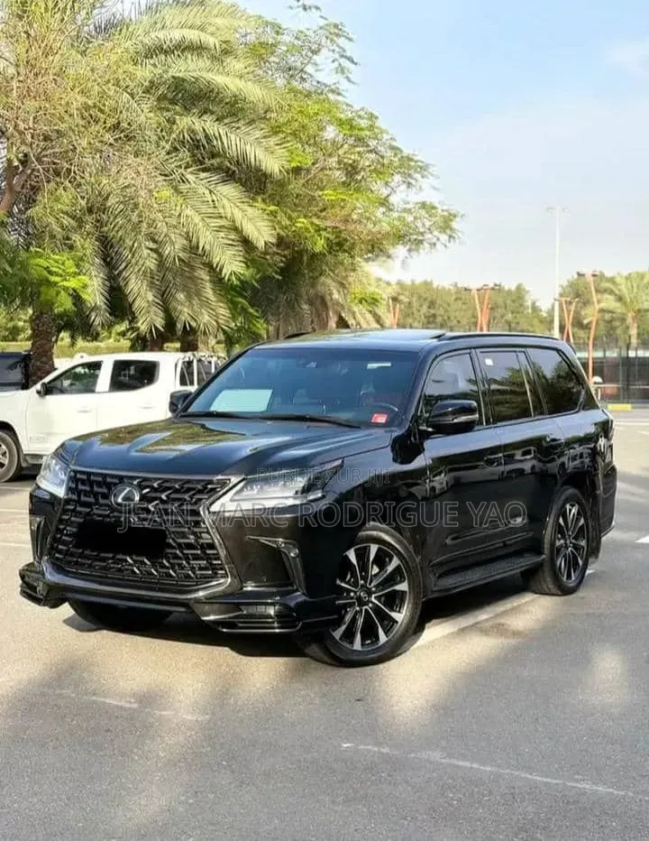 Lexus LX 2021 Noir