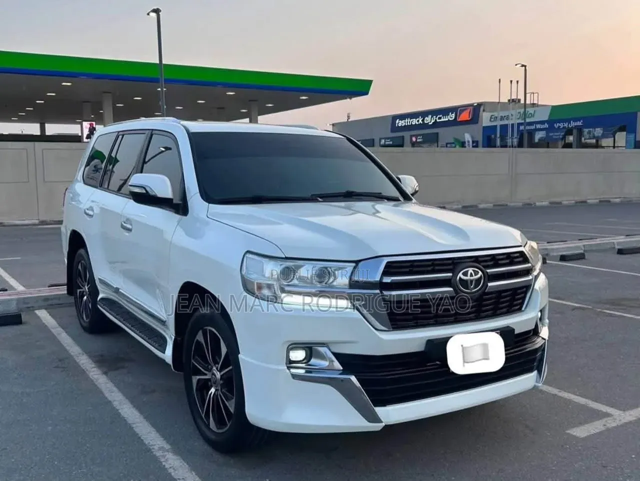 Toyota Land Cruiser 2011 Blanc cassé