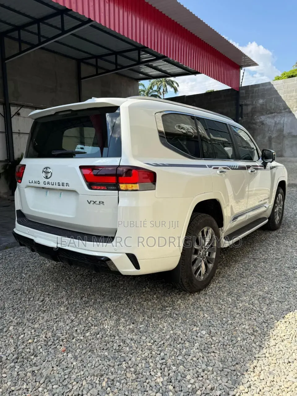 Nouveau Toyota Land Cruiser 2025 Blanc cassé