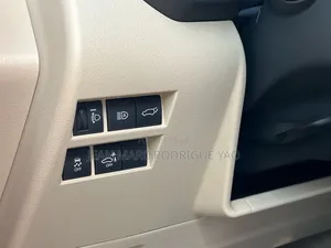 Nouveau Toyota Land Cruiser 2026 Beige
