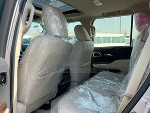 Nouveau Toyota Land Cruiser 2026 Beige