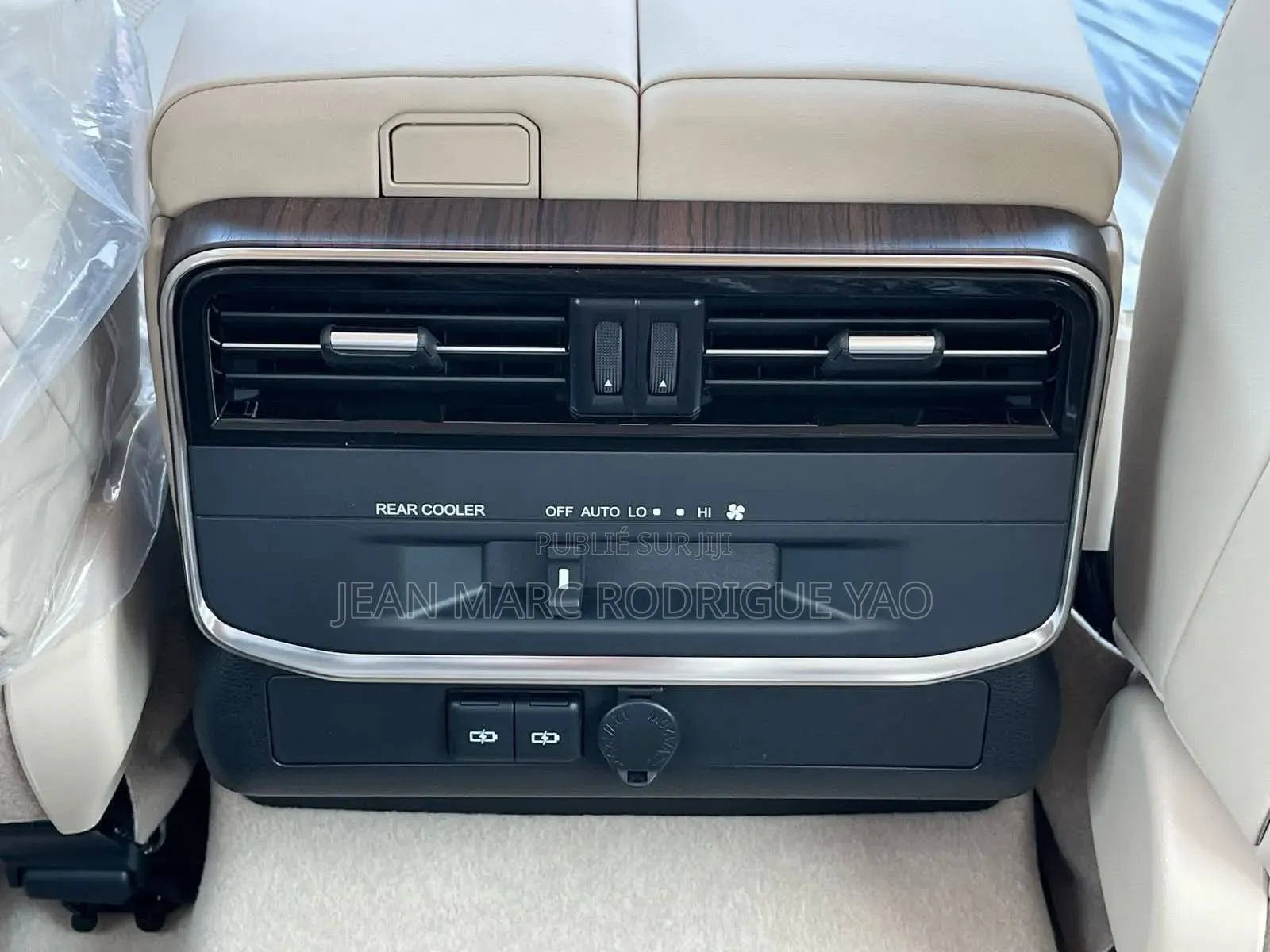 Nouveau Toyota Land Cruiser 2026 Beige