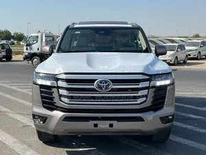 Nouveau Toyota Land Cruiser 2026 Beige