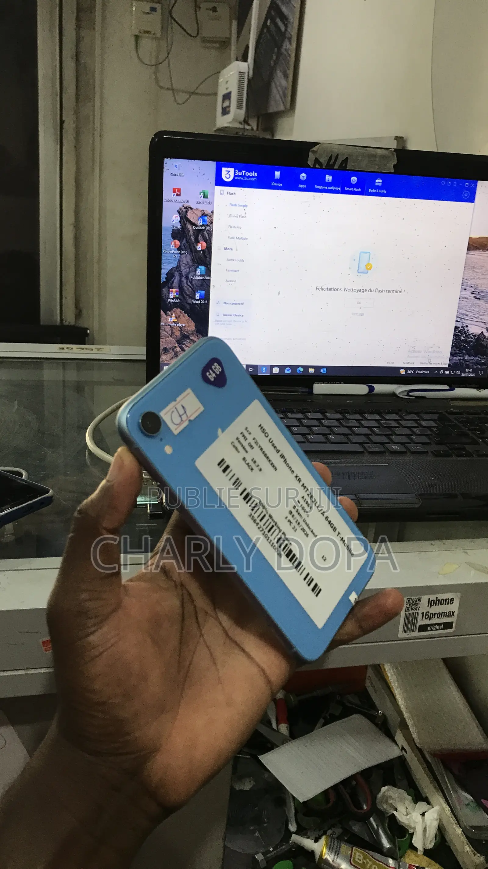 Apple iPhone XR 64 GB Bleu