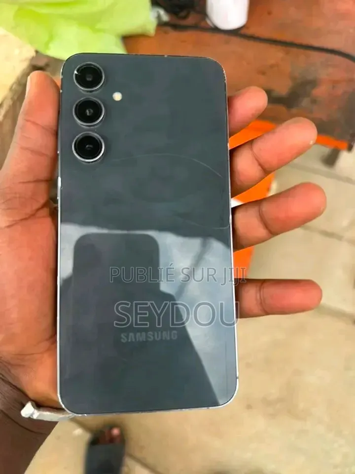 Nouveau Samsung Galaxy F23 128 GB Gris
