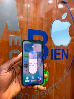 Nouveau Apple iPhone 13 256 GB Noir