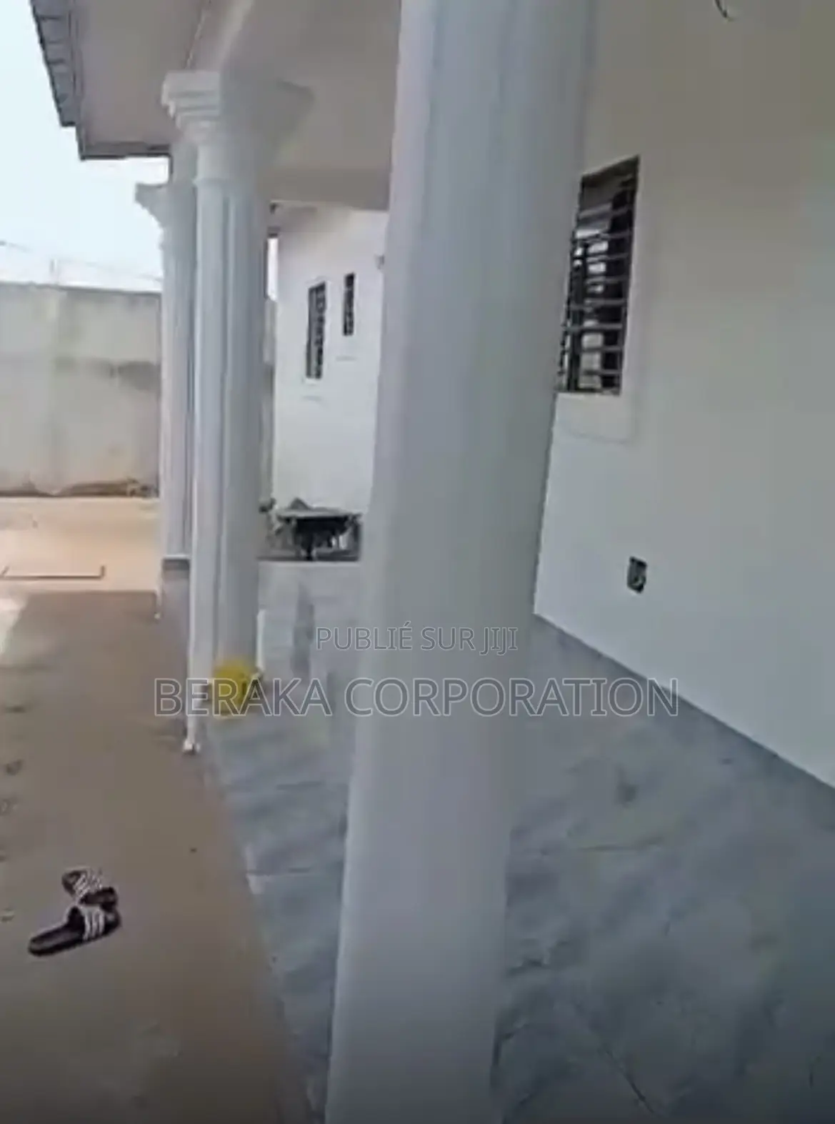 3chbre Villa dans Beraka Corporation, Songon à Vendre