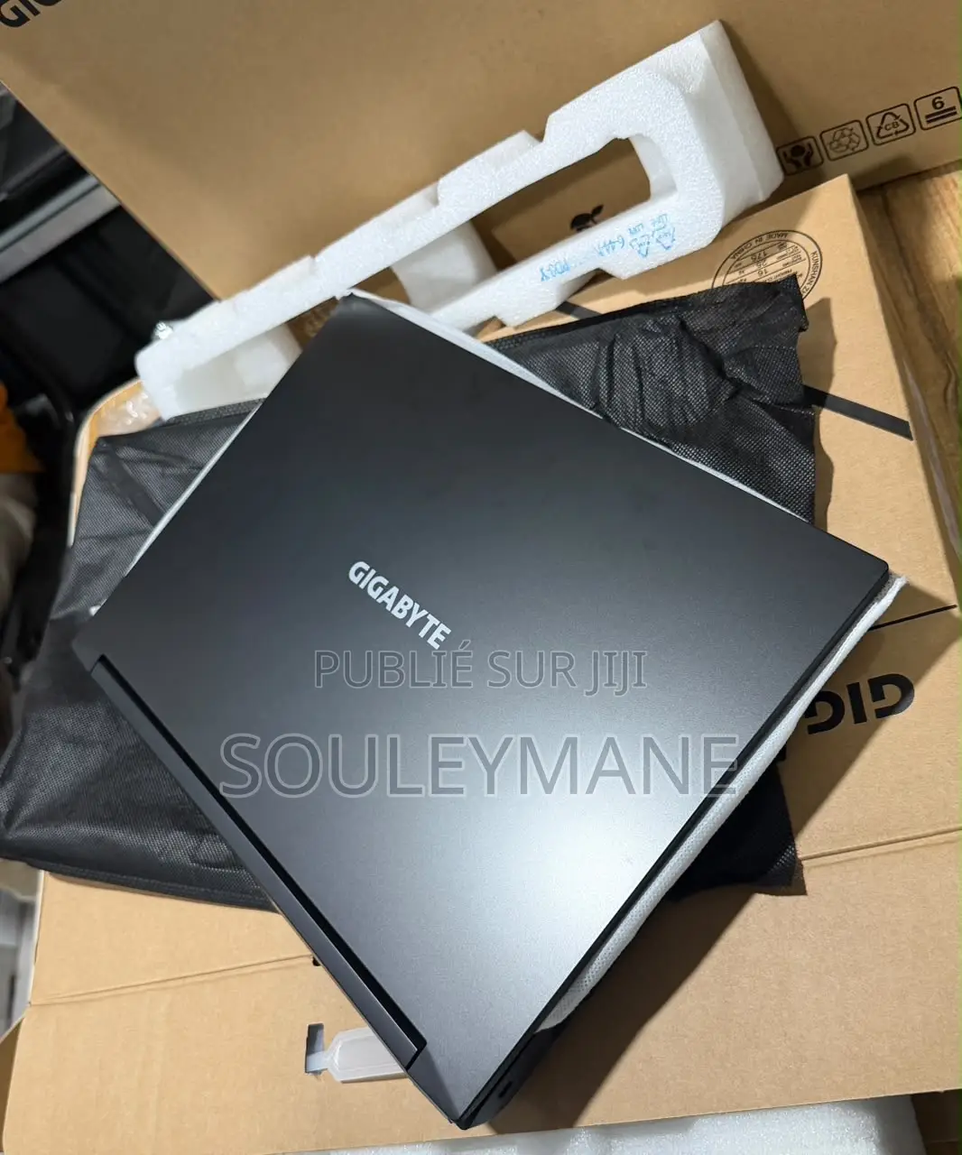 Nouveau Ordinateur portable Gigabyte A5 16GB AMD Ryzen 9 SSD 512GB
